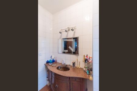 Casa à venda com 800m², 3 quartos e 12 vagas Casa à venda com 800m², 3 quartos e 12 vagasBanheiro