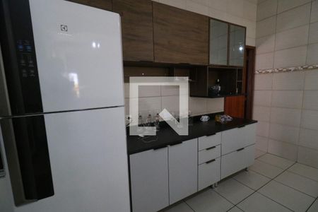 Casa à venda com 550m², 10 quartos e sem vaga Casa à venda com 550m², 10 quartos e sem vagaCozinha