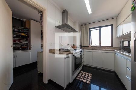 Apartamento à venda com 147m², 4 quartos e 2 vagas Apartamento à venda com 147m², 4 quartos e 2 vagasCozinha