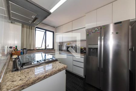 Apartamento à venda com 147m², 4 quartos e 2 vagas Apartamento à venda com 147m², 4 quartos e 2 vagasCozinha