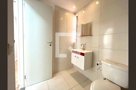 Apartamento à venda com 67m², 3 quartos e 1 vaga Apartamento à venda com 67m², 3 quartos e 1 vagaBanheiro