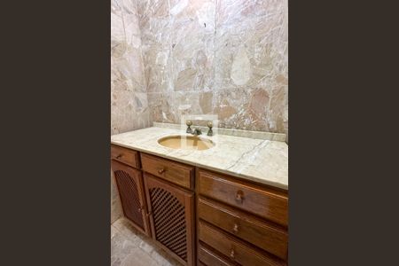 Apartamento à venda com 103m², 2 quartos e 1 vagaLavabo