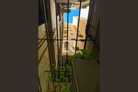 Apartamento à venda com 103m², 2 quartos e 1 vagaÁrea de Serviço