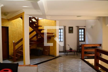 Sala de casa de condomínio para alugar com 3 quartos, 450m² em Parque Paulistano, Cotia