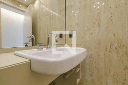 Banheiro 2 de apartamento para alugar com 4 quartos, 151m² em Barra da Tijuca, Rio de Janeiro
