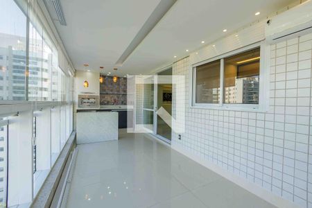Varanda de apartamento para alugar com 4 quartos, 151m² em Barra da Tijuca, Rio de Janeiro