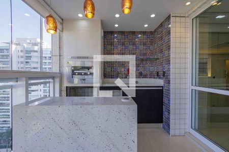 Varanda de apartamento para alugar com 4 quartos, 151m² em Barra da Tijuca, Rio de Janeiro