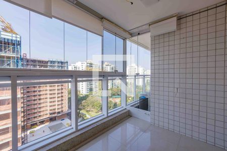 Varanda Suíte de apartamento para alugar com 4 quartos, 151m² em Barra da Tijuca, Rio de Janeiro