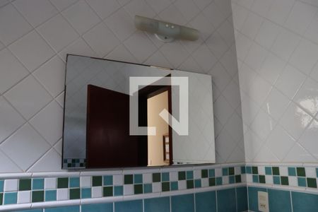 Casa à venda com 299m², 3 quartos e 4 vagasDetalhe do banheiro 1