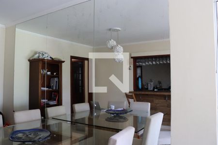 Casa à venda com 299m², 3 quartos e 4 vagasDetalhe da sala de jantar