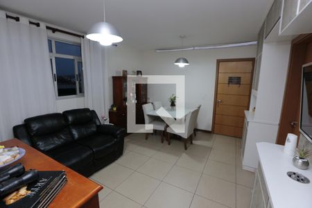 Sala de apartamento à venda com 2 quartos, 72m² em Novo Eldorado, Contagem