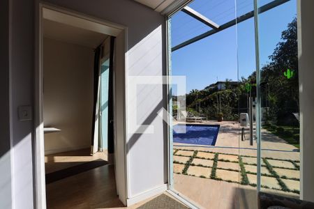 Sala de casa de condomínio para alugar com 5 quartos, 450m² em Palos Verdes, Cotia