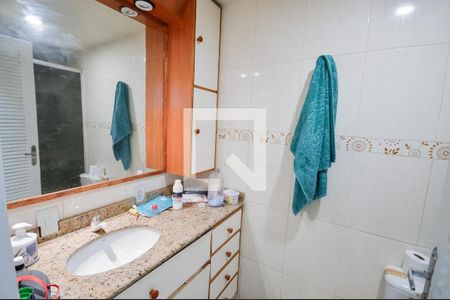 Apartamento para alugar com 123m², 3 quartos e 2 vagasBanheiro Social