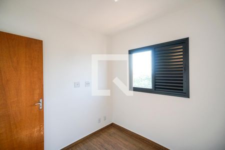Quarto 01 de apartamento para alugar com 2 quartos, 50m² em Vila Matilde, São Paulo