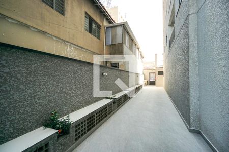 Corredor externo de apartamento para alugar com 2 quartos, 50m² em Vila Matilde, São Paulo