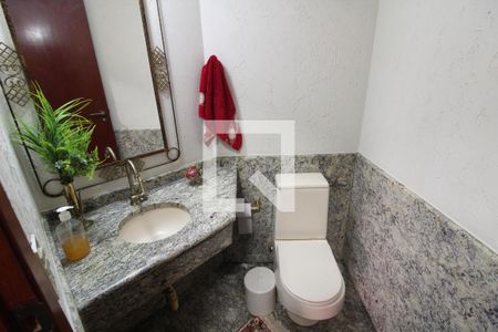 Apartamento à venda com 181m², 3 quartos e 4 vagasBanheiro