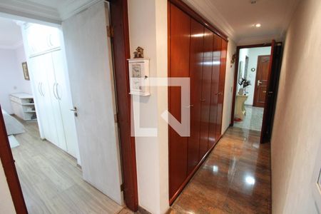 Apartamento à venda com 181m², 3 quartos e 4 vagasCorredor