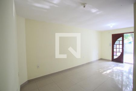 Sala de casa de condomínio à venda com 3 quartos, 170m² em Taquara, Rio de Janeiro