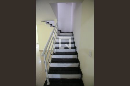 Escada de casa de condomínio à venda com 3 quartos, 170m² em Taquara, Rio de Janeiro