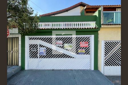 Casa à venda com 158m², 4 quartos e 2 vagasFachada 