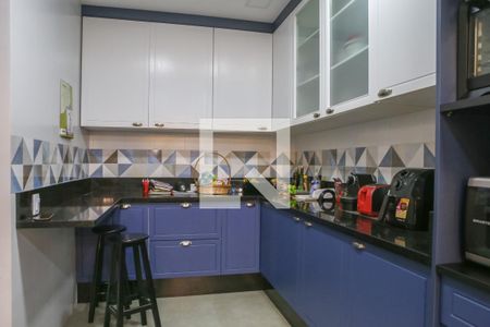 Casa de condomínio à venda com 168m², 4 quartos e 2 vagas Casa de condomínio à venda com 168m², 4 quartos e 2 vagasCozinha