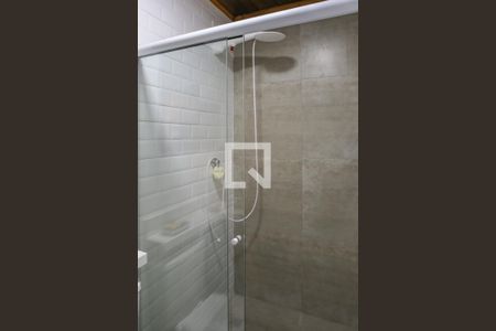 Casa de condomínio à venda com 168m², 4 quartos e 2 vagas Casa de condomínio à venda com 168m², 4 quartos e 2 vagasBanheiro de serviço