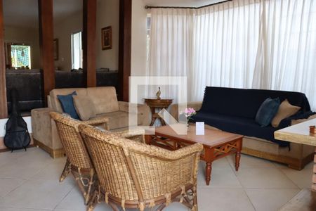 Sala de estar  de casa à venda com 5 quartos, 400m² em Vila Brandina, Campinas