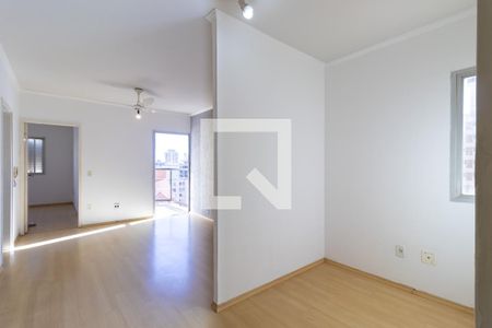 Sala de apartamento para alugar com 1 quarto, 60m² em Centro, Campinas