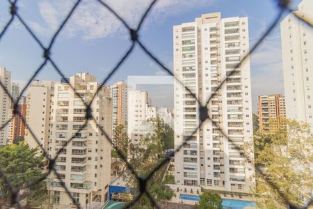 Apartamento à venda com 358m², 4 quartos e 3 vagasVista da Suíte 2