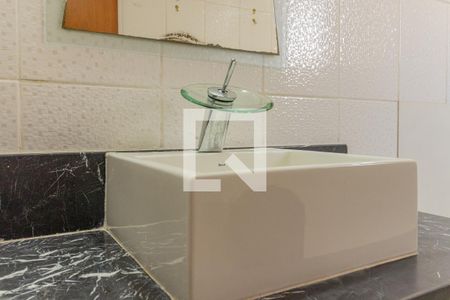 Apartamento à venda com 358m², 4 quartos e 3 vagasBanheiro da Suite 1