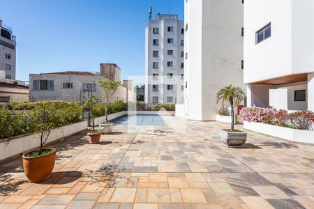 Apartamento à venda com 200m², 4 quartos e 4 vagasÁrea comum - Piscina