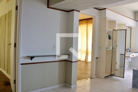 Casa à venda com 1500m², 5 quartos e NaN vagas Casa à venda com 1500m², 5 quartos e NaN vagasBanheiro da Suíte 2