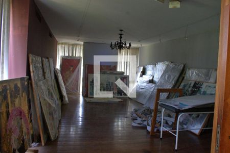 Casa à venda com 1500m², 5 quartos e NaN vagas Casa à venda com 1500m², 5 quartos e NaN vagasSala 8