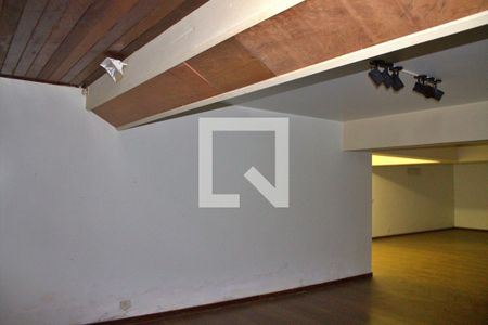 Casa à venda com 1500m², 5 quartos e NaN vagas Casa à venda com 1500m², 5 quartos e NaN vagasSala 9