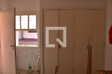 Casa à venda com 1500m², 5 quartos e NaN vagas Casa à venda com 1500m², 5 quartos e NaN vagasQuarto de Serviço