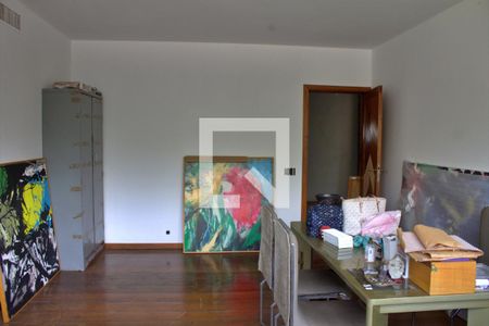 Casa à venda com 1500m², 5 quartos e NaN vagas Casa à venda com 1500m², 5 quartos e NaN vagasSala 5