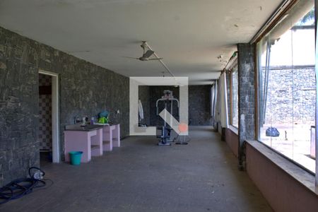 Casa à venda com 1500m², 5 quartos e NaN vagas Casa à venda com 1500m², 5 quartos e NaN vagasÁrea externa