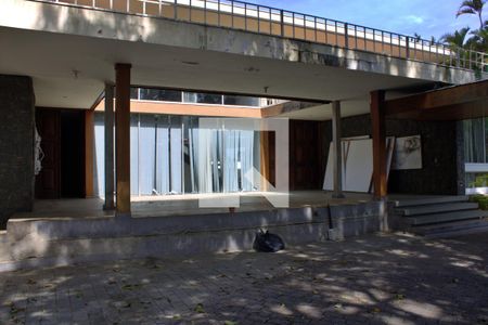 Casa à venda com 1500m², 5 quartos e NaN vagas Casa à venda com 1500m², 5 quartos e NaN vagasÁrea externa