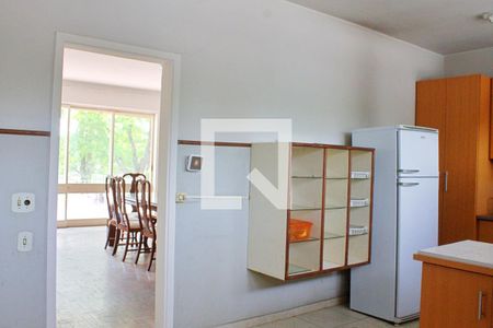 Casa à venda com 1500m², 5 quartos e NaN vagas Casa à venda com 1500m², 5 quartos e NaN vagasCozinha