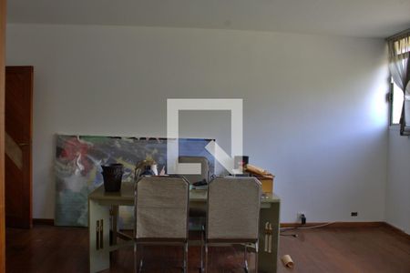 Casa à venda com 1500m², 5 quartos e NaN vagas Casa à venda com 1500m², 5 quartos e NaN vagasSala 5