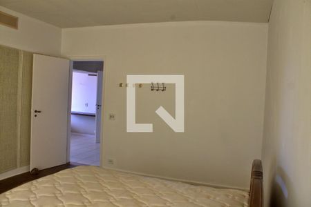 Casa à venda com 1500m², 5 quartos e NaN vagas Casa à venda com 1500m², 5 quartos e NaN vagasSuíte 2