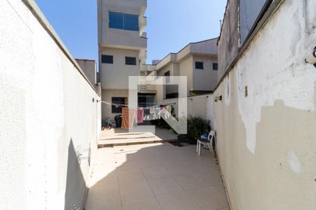 Casa à venda com 300m², 3 quartos e 2 vagasQuintal