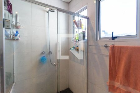 Casa à venda com 300m², 3 quartos e 2 vagasBanheiro do quarto 1