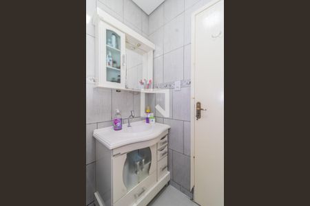 Casa à venda com 60m², 2 quartos e 3 vagas Casa à venda com 60m², 2 quartos e 3 vagasBanheiro