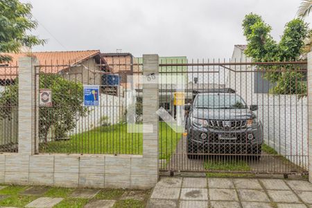Casa à venda com 60m², 2 quartos e 3 vagas Casa à venda com 60m², 2 quartos e 3 vagasFachada