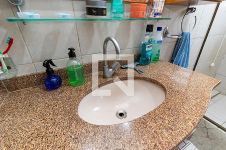 Casa à venda com 260m², 6 quartos e 3 vagasBanheiro 1 - Casa 01