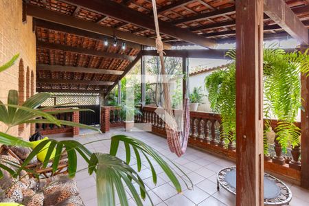 Casa à venda com 260m², 6 quartos e 3 vagasVaranda