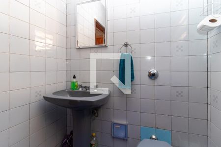 Casa à venda com 260m², 6 quartos e 3 vagasBanheiro 2 - Casa 01