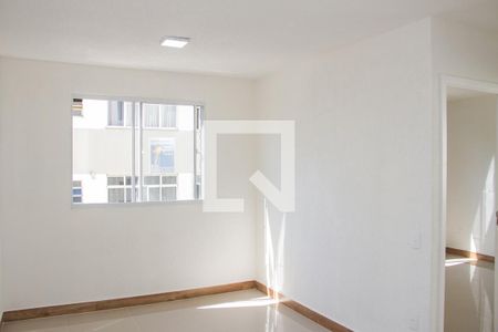 Sala de apartamento para alugar com 2 quartos, 40m² em Cascadura, Rio de Janeiro