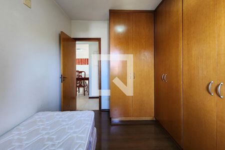 Apartamento à venda com 125m², 4 quartos e 2 vagasQuarto 2